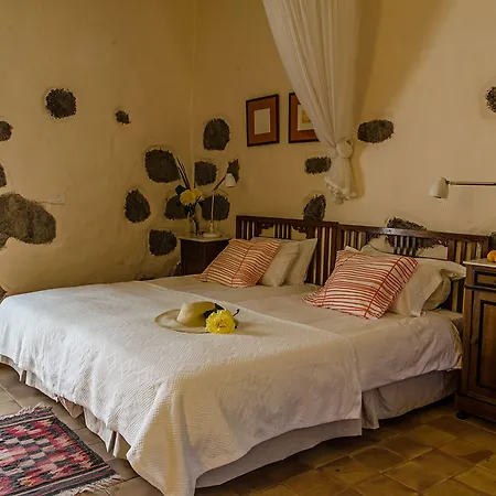 מלון Rural Calas 3*