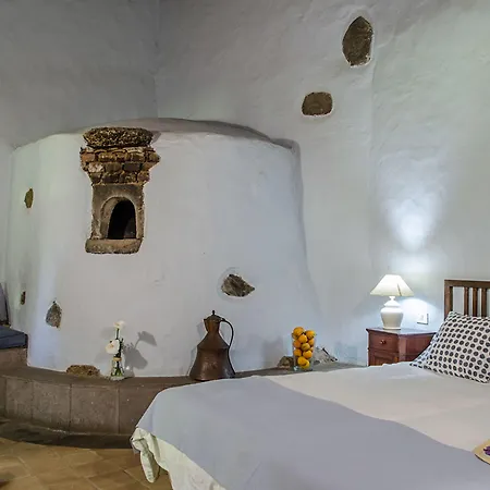 מלון Rural Calas 3*